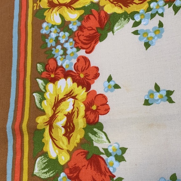 VTG Cloth Napkins Set of 6 Cloth Floral and Stripes 60โs-70โs Colors on Cream - Picture 8 of 13